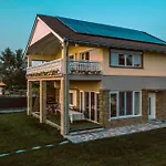 Вилла Sunny Сантод