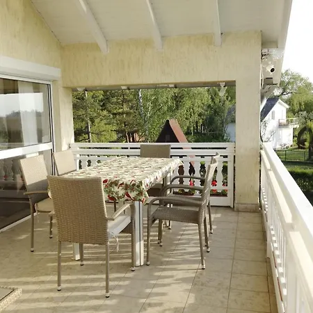 Villa Sunny Szántód