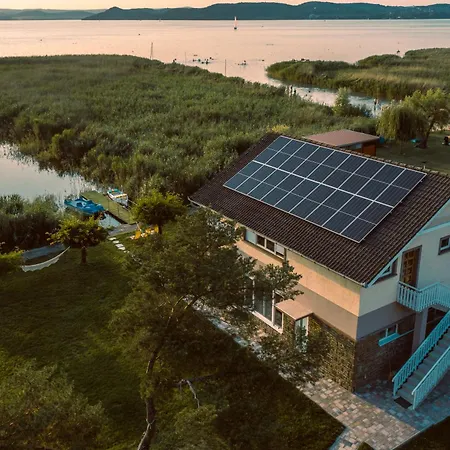 Sunny Villa